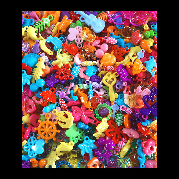 Plastic charms hotsell bulk
