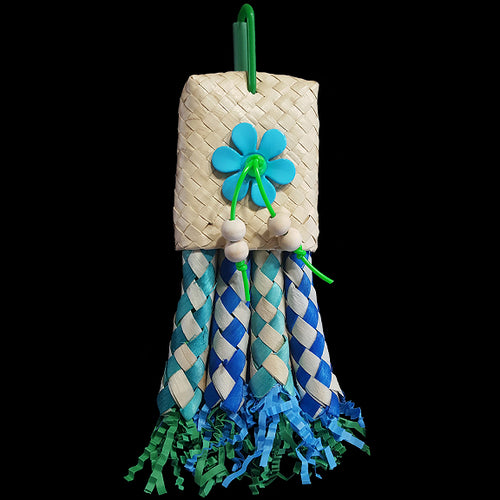 A cute little woven buri palm bag filled with bamboo shredders stuffed with crinkle cut paper shred. The spinning daisies & little wood beads add extra beak appeal to this cute toy designed for small birds.  Measures approx 2-1/2