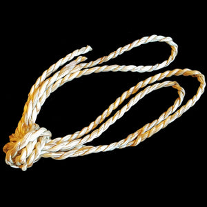 Natural seagrass hand twisted to form a twine-like cord approx 1/8" in diameter. Great for making small bird toys as well as rabbit toys. Birds of all sizes love chewing on and shredding this rope!