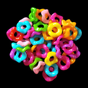 Perfect for small bird toys! Wavy acrylic wiggle rings in two sizes. Package contains 100 rings in assorted bright colors.  Small: Approx 1/2" with a 3/16" hole. Will fit on thinner stringing materials such as paulie rope, leather lace, etc.  Large: Approx 5/8" with a 1/4" hole. Will fit on paulie rope, leather lace, 1/4" rope & 1.6mm chain.